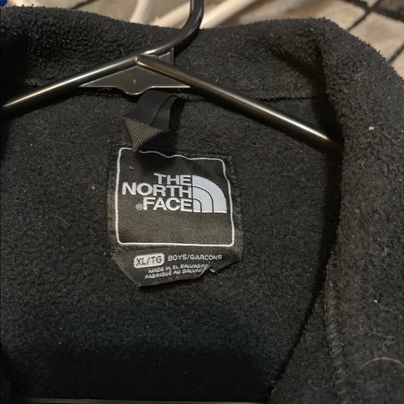 🚫SOLD🚫Black North face fleece (boys) - Picture 2 of 3